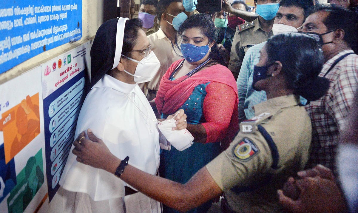 കോട്ടൂരിന് ഇരട്ട ജീവപര്യന്തം, തെളിവു നശിപ്പിക്കലിന് ഏഴു വര്‍ഷം; സെഫിക്ക് ജീവപര്യന്തവും ഏഴു വര്‍ഷവും തടവ്