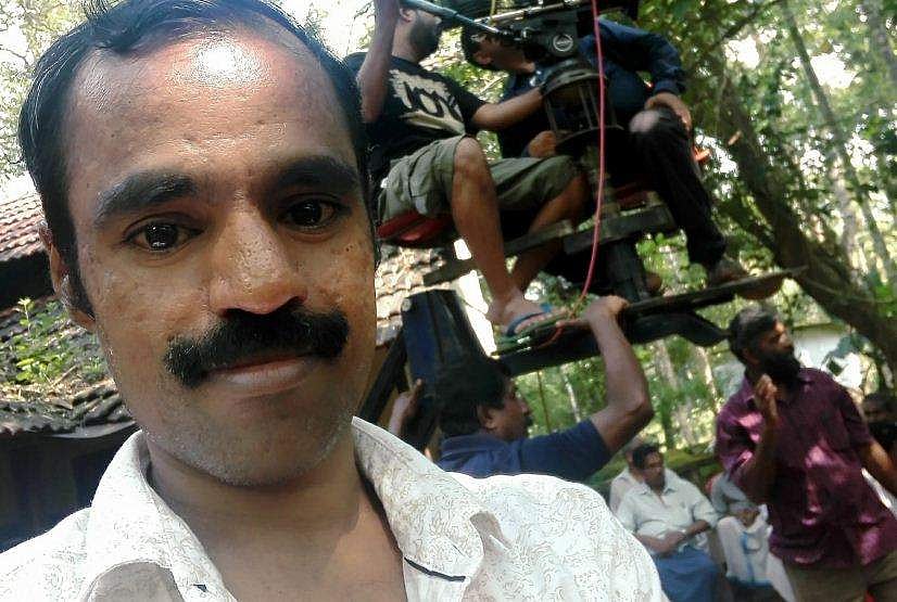 കോവിഡ് ബാധിച്ച് യുവതിരക്കഥാകൃത്ത് ഹരിപ്രസാദ് കൊളേരി അന്തരിച്ചു