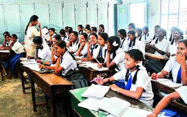 കേരളത്തിലെ എസ്എസ്എല്‍സി, പ്ലസ് ടു പരീക്ഷകള്‍ക്ക് മാറ്റമില്ല ; നിയന്ത്രണങ്ങള്‍ കര്‍ശനമാക്കും