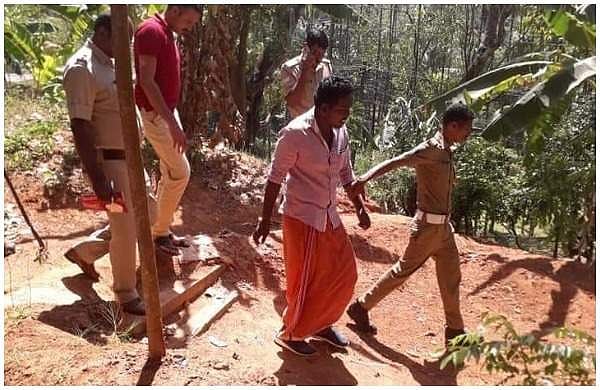 'ഞങ്ങള്‍ ഇങ്ങ് എടുത്തു'; കലാപത്തെ അനുകൂലിച്ച് വര്‍ഗീയ വീഡിയോ; സംഘപരിവാര്‍ പ്രവര്‍ത്തകനെ കയ്യോടെ പൊക്കി കേരള പൊലീസ്