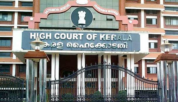 'നിങ്ങള്‍ ഇത്രയും കൊല്ലം എവിടെയായിരുന്നു?, കുട്ടികളുടെ ഭാവിവച്ച് പന്താടാനാകില്ല'; സിബിഎസ്ഇക്ക് വീണ്ടും ഹൈക്കോടതിയുടെ വിമര്‍ശനം