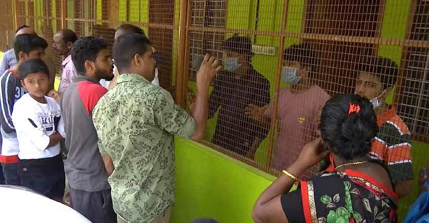 അഗതിമന്ദിരത്തിലെ മരണങ്ങള് കൊറോണ മൂലമല്ലെന്ന് കലക്ടര്; ആന്തരികാവയവങ്ങള് വിഷാംശ പരിശോധനയ്ക്കയച്ചു; റിപ്പോര്ട്ട് തേടി ആരോഗ്യമന്ത്രി