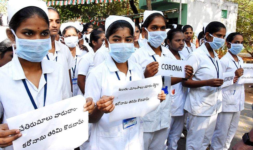 കൊറോണ : കേരളത്തില്‍ നിന്നെത്തുന്നവര്‍ക്ക് കര്‍ണാടക, തമിഴ്‌നാട് അതിര്‍ത്തികളില്‍ പരിശോധന ; ചെക്‌പോസ്റ്റുകളില്‍ മെഡിക്കല്‍ സംഘം