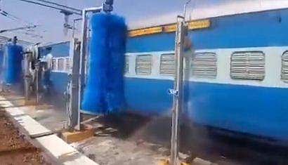 ഇനി കോച്ചുകള്‍ക്ക് വൃത്തിയില്ല എന്ന് പറയരുത്!; 'ഹൈടെക്ക്' ആക്കാന്‍ ഓട്ടോമാറ്റിക് പ്ലാന്റ് ( വീഡിയോ)
