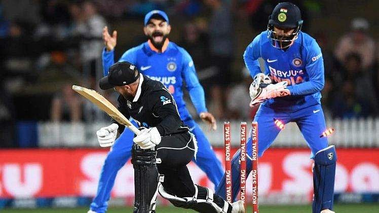 'കെ എല്‍ രാഹുലിനെ വിക്കറ്റ് കീപ്പറാക്കരുത്', വാദങ്ങള്‍ നിരത്തി ഗൗതം ഗംഭീറും ആകാശ് ചോപ്രയും 