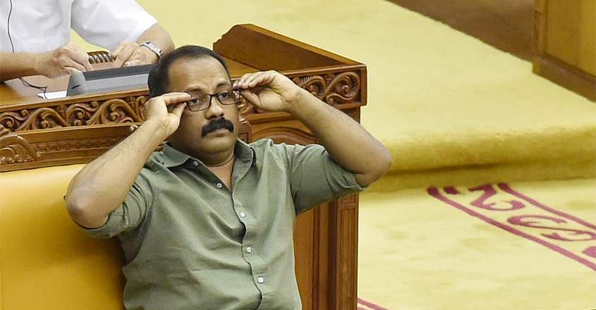 മുസ്ലിങ്ങളെ കെട്ടിപ്പിടിച്ചാല്‍ പ്രശ്‌നം തീരില്ല ; സര്‍ക്കാരിന്റേത് ഭൂലോക തള്ളെന്ന് കെ എം ഷാജി ; നിയമസഭയില്‍ വാഗ്വാദം