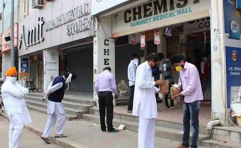 'അത് എല്ലാവര്‍ക്കും ഉളളതല്ല', കോവിഡ് ചികിത്സയ്ക്ക് ഹൈഡ്രോക്‌സിക്ലോറോക്വിന്‍ വാങ്ങിക്കൂട്ടുന്നു; മുന്നറിയിപ്പുമായി കേന്ദ്രസര്‍ക്കാര്‍