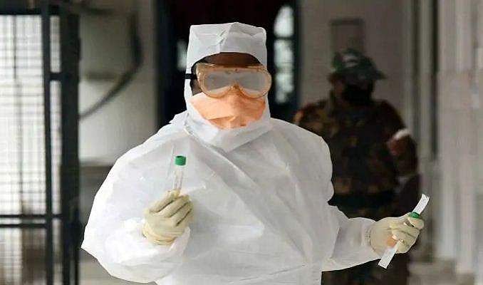 മഹാരാഷ്ട്രയില്‍ കോവിഡ് ബാധിതനായ ഡോക്ടര്‍ മരിച്ചു; കുടുംബത്തിലെ ആറ് പേര്‍ക്കും വൈറസ് ബാധ; രാജ്യത്ത് മരണം 18