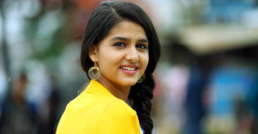'ഞാനിവിടെ സുഖമായിരിക്കുന്നു', ആരോഗ്യവും സൗന്ദര്യവും ശ്രദ്ധിക്കാനുള്ള സമയമാണിത്: അനശ്വര രാജൻ