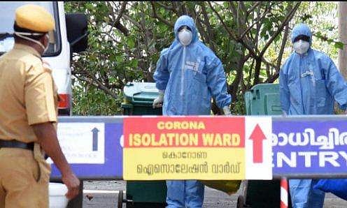 കോവിഡ് രോഗിയെത്തി, പാലക്കാട് ആശുപത്രി അടച്ചു, ഡോക്ടറും പഞ്ചായത്ത് പ്രസിഡന്റും അടക്കം ക്വാറന്റീനില്‍ ; കാഞ്ഞങ്ങാട് ജില്ലാ ആശുപത്രിയില്‍ ഡോക്ടര്‍മാര്‍ അടക്കം 18 പേര്‍ നിരീക്ഷണത്തില്‍