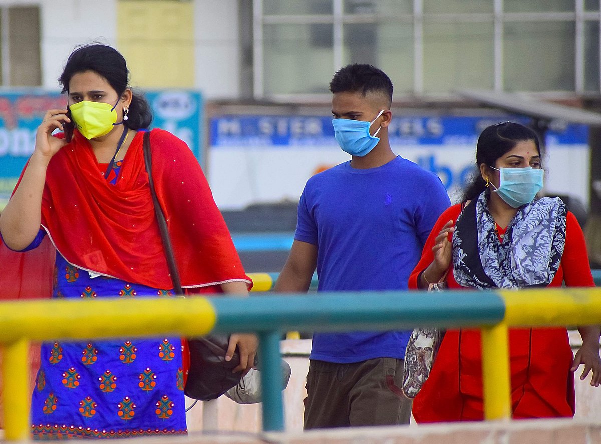 മുഖാവരണം ധരിക്കാതെ പുറത്തിറങ്ങി; ഡല്‍ഹിയില്‍ 32പേര്‍ക്കെതിരെ കേസ് 