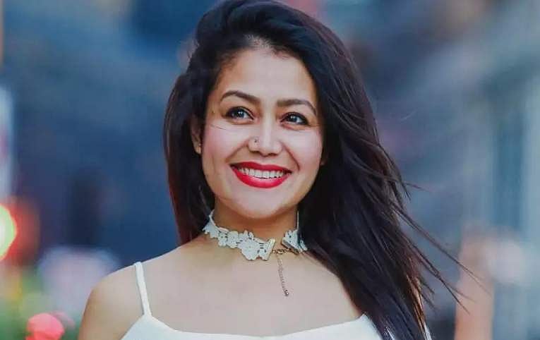 'സിനിമയിൽ പാടിയാൽ പ്രതിഫലം ലഭിക്കില്ല, പാട്ട് ഹിറ്റായാൽ ഷോ നടത്തി സമ്പാദിക്കാമല്ലോ എന്ന് പറയും'; തുറന്നു പറഞ്ഞ് നേഹ കക്കർ