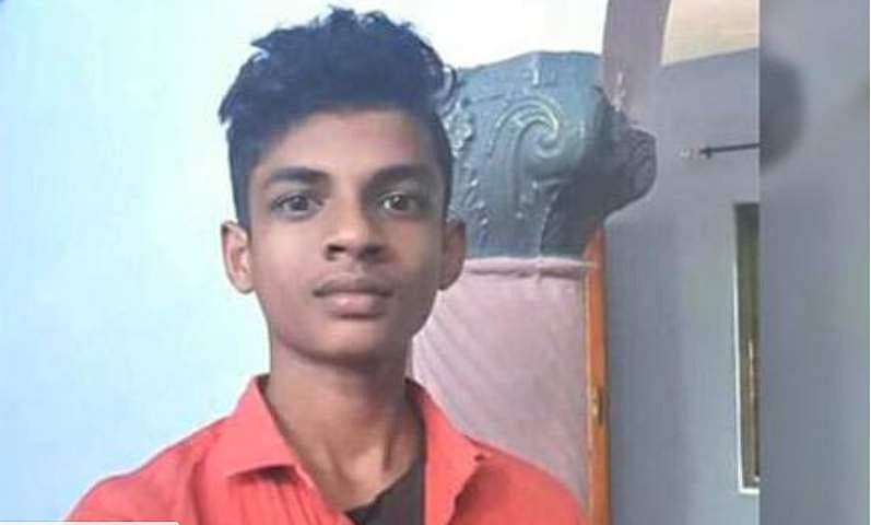 മഴുകൊണ്ട് കഴുത്തിൽ വെട്ടിയത് ശരീരം പെട്ടെന്ന് അഴുകാൻ, സിനിമാക്കഥ വിശ്വസിച്ചു; അഖിലിനെ കൊലപ്പെടുത്തിയത് വ്യക്തമായ പ്ലാനിങ്ങോടെ