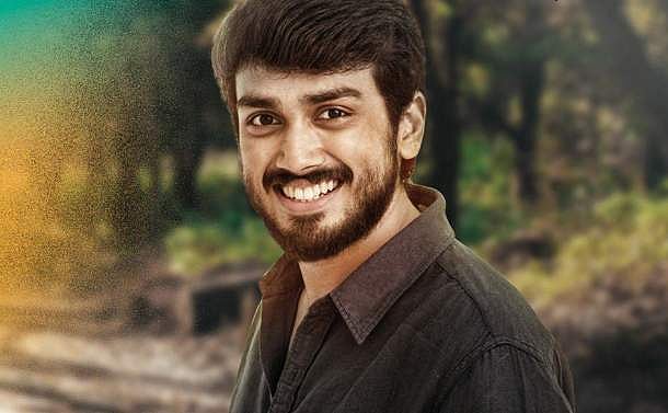 'അടുത്ത മഴക്കാലത്തിന് മുന്നേ എങ്കിലും ഇറങ്ങുമോ?' കാളിദാസിന്റെ കിടിലൻ മറുപടി, കട്ടയ്ക്ക് ആരാധകരും 