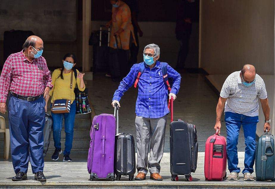 കൊറോണ വൈറസ് മുഖാവരണത്തില്‍ ഒരാഴ്ച വരെ, കറന്‍സി നോട്ടില്‍ ദിവസങ്ങളോളം; പഠന റിപ്പോര്‍ട്ട് 