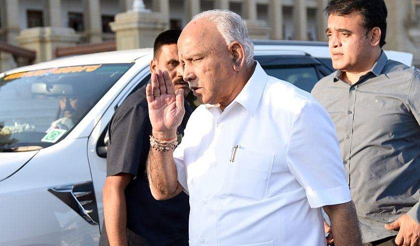 കാസര്‍കോട് അതിര്‍ത്തി തുറക്കുന്നത് 'മരണത്തെ ആലിംഗനം' ചെയ്യുന്നതിന് തുല്യം : യെഡിയൂരപ്പ