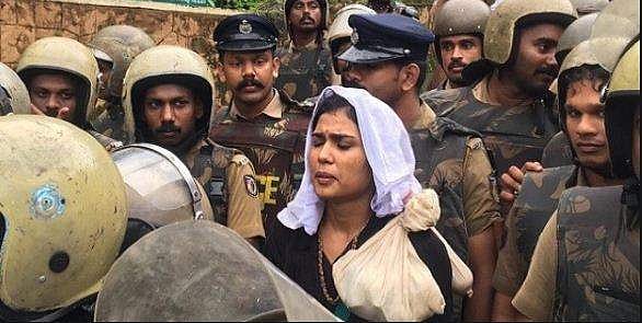 രഹ്ന ഫാത്തിമ മനപ്പൂര്‍വം കുഴപ്പങ്ങളുണ്ടാക്കി, പിരിച്ചുവിടല്‍ ഉത്തരവില്‍ ബിഎസ്എന്‍എല്‍