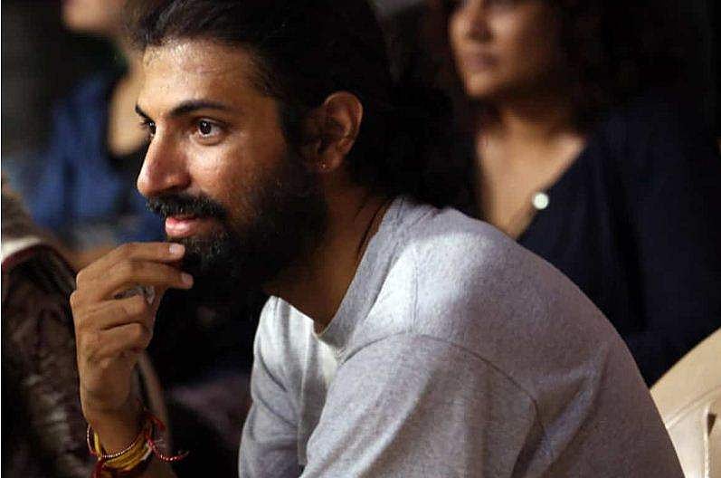 തിയറ്ററുകളിൽ ബിയറും വൈനും നൽകിയാലോ? ആളെ കൂട്ടാൻ മദ്യം വിൽക്കാമെന്ന നിർദേശവുമായി സംവിധായകൻ 