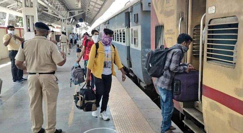 ശ്രമിക് ട്രെയിനില്‍ രണ്ട് കുടിയേറ്റ തൊഴിലാളികൾ മരിച്ച നിലയിൽ; യാത്രചെയ്തത് 1500പേർ 