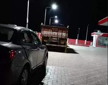 അതിര്‍ത്തിയില്‍ അഞ്ചു സ്‌ക്രീനിങ് ഡെസ്‌കുകള്‍; രോഗ ലക്ഷണങ്ങളുള്ളവര്‍ നേരെ ഐസലേഷനിലേക്ക്; മറുനാടന്‍ മലയാളികളുടെ മടക്കം ഇങ്ങനെ
