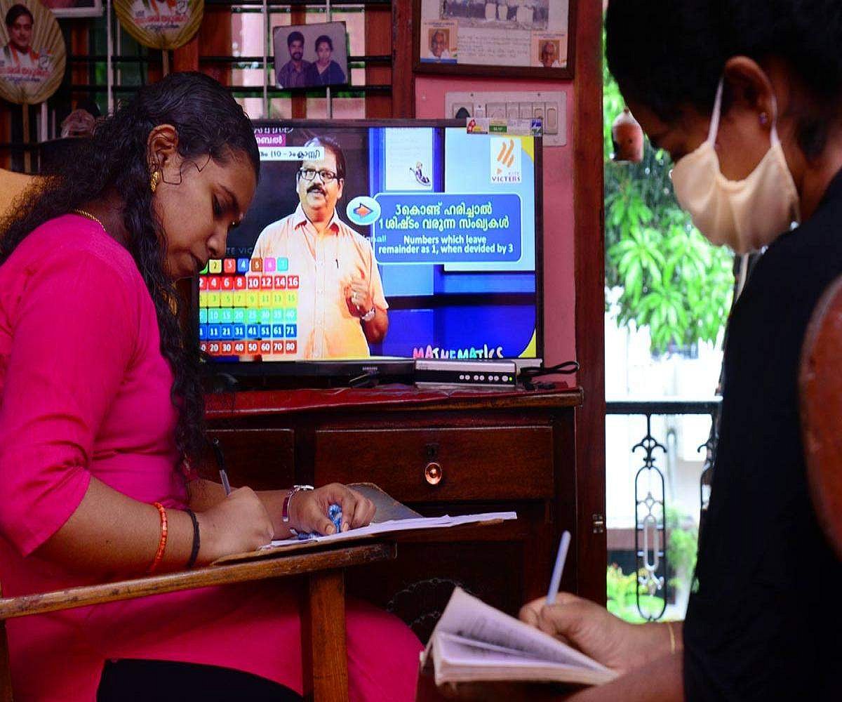 സംസ്ഥാനത്ത് ടിവി ഇല്ലാത്ത 4000 വീടുകളെന്ന് വിദ്യാഭ്യാസ വകുപ്പ്