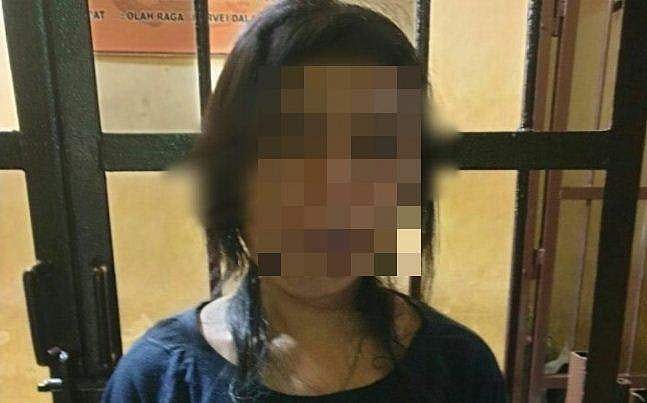 ഭർത്താവ് അവളെ കൂടുതൽ സ്നേഹിക്കുന്നു; നെഞ്ചിൽ പേന കൊണ്ടു കുത്തി നാല് വയസുകാരിയെ കൊന്ന് രണ്ടാനമ്മയുടെ ക്രൂരത