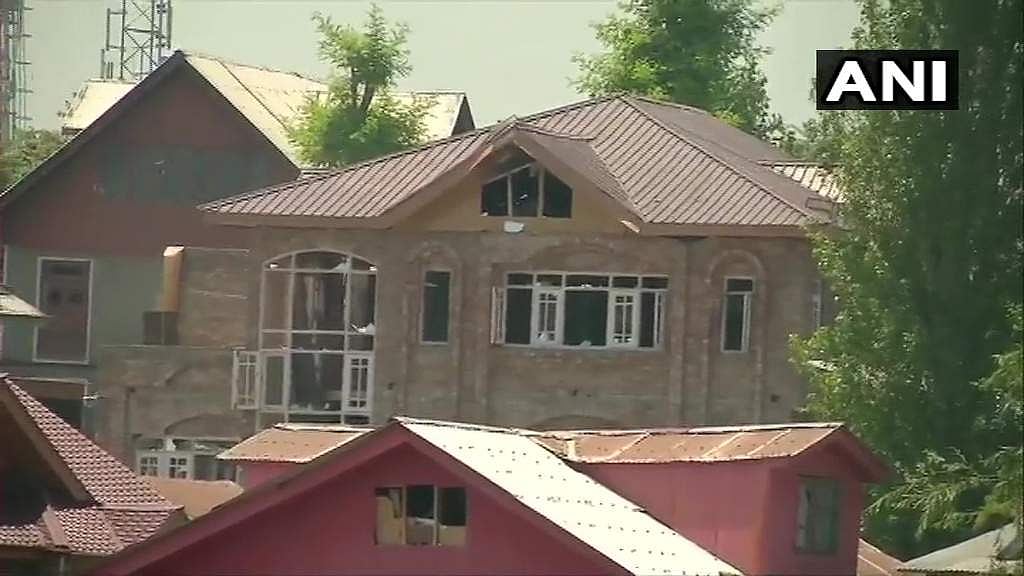 ശ്രീനഗറില്‍ സൈന്യം മൂന്ന് ഭീകരരെ വധിച്ചു