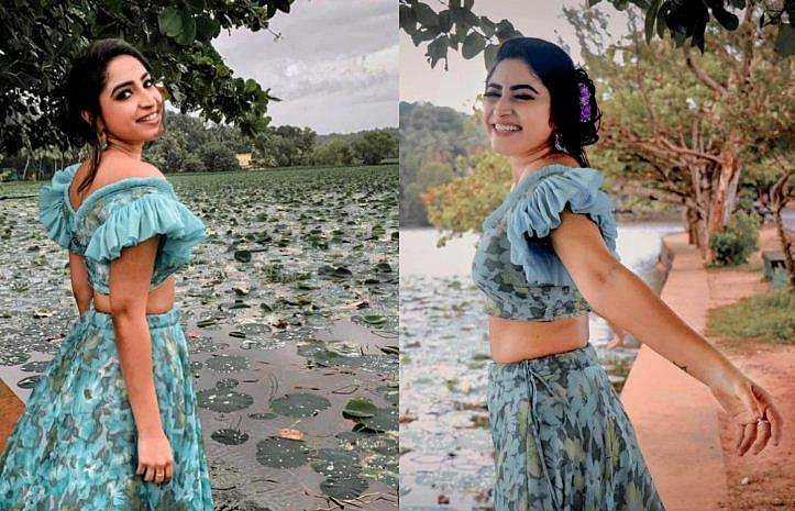 താമരക്കുളത്തിന് അരികിൽ മാലാഖയായി അമേയ; ഫോട്ടോഷൂട്ട് ചിത്രങ്ങൾ 