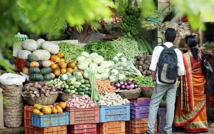 പച്ചക്കറിക്കടക്കാരനുമായി സമ്പര്‍ക്കം : ടെസ്റ്റ് നടത്തിയതില്‍ 13 പേര്‍ക്ക് കോവിഡ് സ്ഥിരീകരിച്ചു ; കായംകുളത്ത് അതീവ ജാഗ്രത