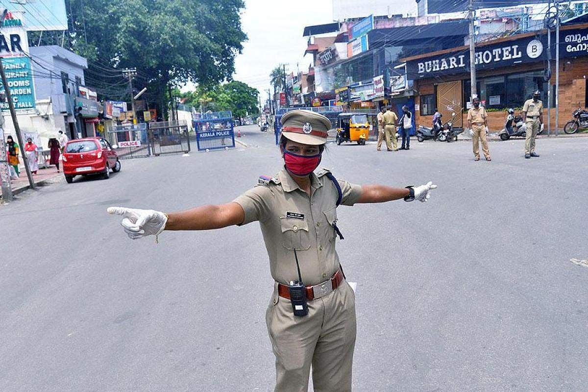 സമ്പർക്കത്തിലൂടെ കോവിഡ് കുത്തനെ കൂടി; തിരുവനന്തപുരം ന‌​ഗരസഭാ പരിധിയിൽ ലോക്ക്ഡൗൺ നീട്ടി