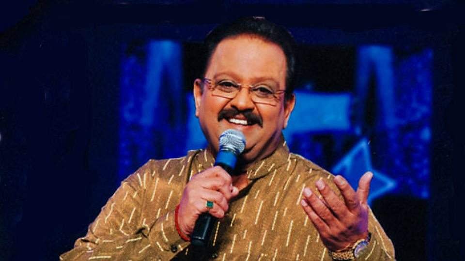 എസ് പി ബാലസുബ്രഹ്മണ്യം കോവിഡ് മുക്തനായി; എല്ലാവരുടെയും പ്രാര്ത്ഥനയ്ക്ക് നന്ദിയെന്ന് മകന്
