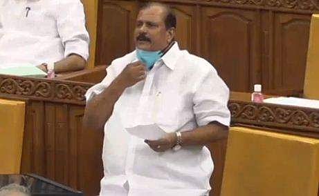 'അള്ളാഹുവിനെ ഓര്‍ത്ത്, ജലീല്‍ സാഹിബേ.. ഇങ്ങനെ പറയരുത്'; ഖുറാന്‍ എന്ന പേരില്‍ വന്നത് സ്വര്‍ണമായിരുന്നെന്ന് പിസി ജോര്‍ജ്