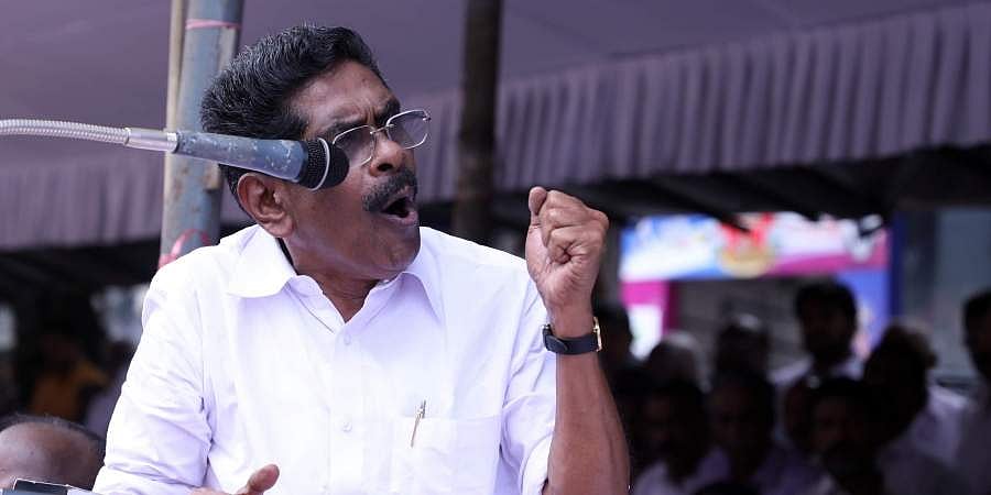അവിശ്വാസം ജനങ്ങളുടെ മനസാക്ഷിക്ക് മുന്നില്‍ വിജയിച്ചു;ഈ സര്‍ക്കാരിന്റെ കാലത്ത് ഏതെങ്കിലും ഓണം സന്തോഷത്തോടെ ആഘോഷിച്ചോ?; മുല്ലപ്പള്ളി