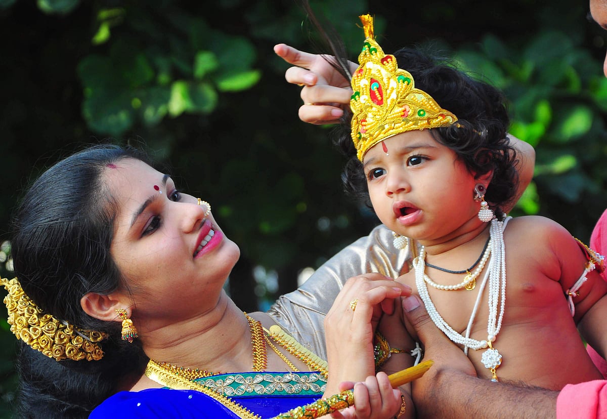 ഇന്ന് ശ്രീകൃഷ്ണ ജയന്തി; വീടുകൾ അമ്പാടിയാകും; ആഘോഷങ്ങളിൽ ഉപരാഷ്ട്രപതി, ​ഗവർണർ അടക്കം പ്രമുഖർ 