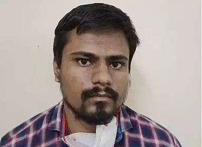 കാമുകനൊപ്പമുള്ള സ്വകാര്യചിത്രങ്ങള്‍ പുറത്തുവിടും; 23കാരിക്ക് സഹപാഠിയുടെ ഭീഷണി; അറസ്റ്റ്