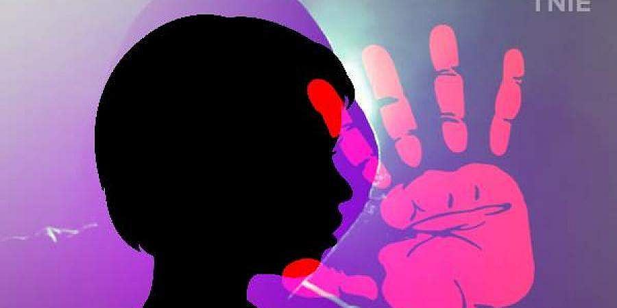 അമ്മ പച്ചക്കറി വാങ്ങാന് പോയി; ഒന്നരവയസുകാരിയെ ക്രൂരമായി പിഡിപ്പിച്ചു; 18 കാരന് അറസ്റ്റില്