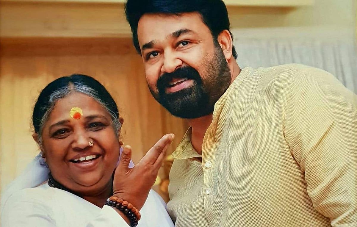 'അമ്മയ്ക്ക് എന്റെ പിറന്നാൾ ആശംസകൾ'; മാതാ അമൃതാനന്ദമയിക്ക് ആശംസകളുമായി മോഹൻലാൽ