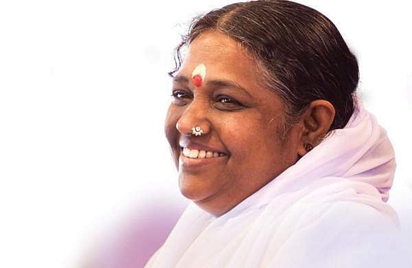 കോവിഡ് തെറ്റുതിരുത്താനുളള പ്രകൃതിയുടെ ആഹ്വാനം: മാതാ അമൃതാനന്ദമയി