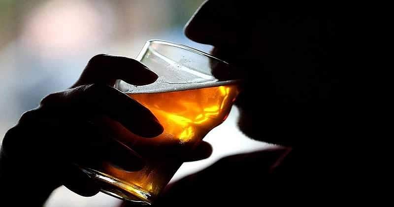 മൂന്നാറില്‍ വിഷമദ്യം കഴിച്ച് മൂന്നുപേര്‍ ഗുരുതരാവസ്ഥയില്‍