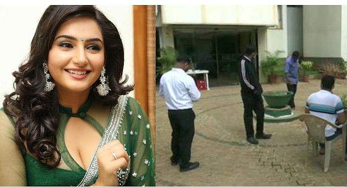 ലഹരി കടത്ത് : രാഗിണി ദ്വിവേദി കസ്റ്റഡിയില്‍ ; വാട്‌സ്ആപ്പ് സന്ദേശങ്ങള്‍ ഡിലീറ്റ് ചെയ്ത നിലയില്‍ ; സഞ്ജന ഗല്‍റാണിക്ക് നോട്ടീസ്