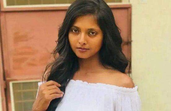 കഞ്ചാവ് നിയമവിധേയമാക്കണമെന്ന പരാമർശം വിനയായി, നടി നിവേദിതയ്ക്കെതിരെ കേസെടുത്തു 