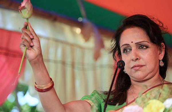 കര്‍ഷകരെ ആരോ പിരികയറ്റിവിട്ടത്, എന്തിനാണ് സമരമെന്നു പോലും അവര്‍ക്കറിയില്ല; ഹേമ മാലിനി