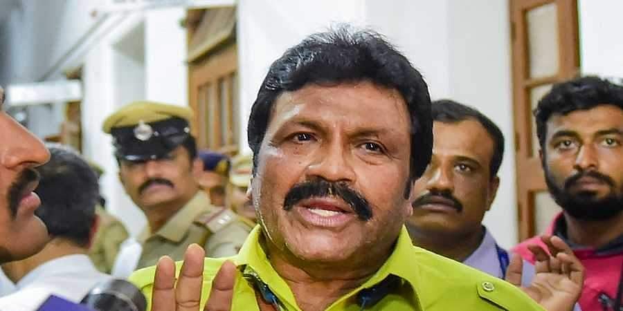 മനക്കരുത്തില്ലാത്ത കര്‍ഷകര്‍ ആത്മഹത്യ ചെയ്യും, അതിന് സര്‍ക്കാര്‍ എന്തു പിഴച്ചു?; വിവാദ പരാമര്‍ശവുമായി കര്‍ണാടക കൃഷിമന്ത്രി