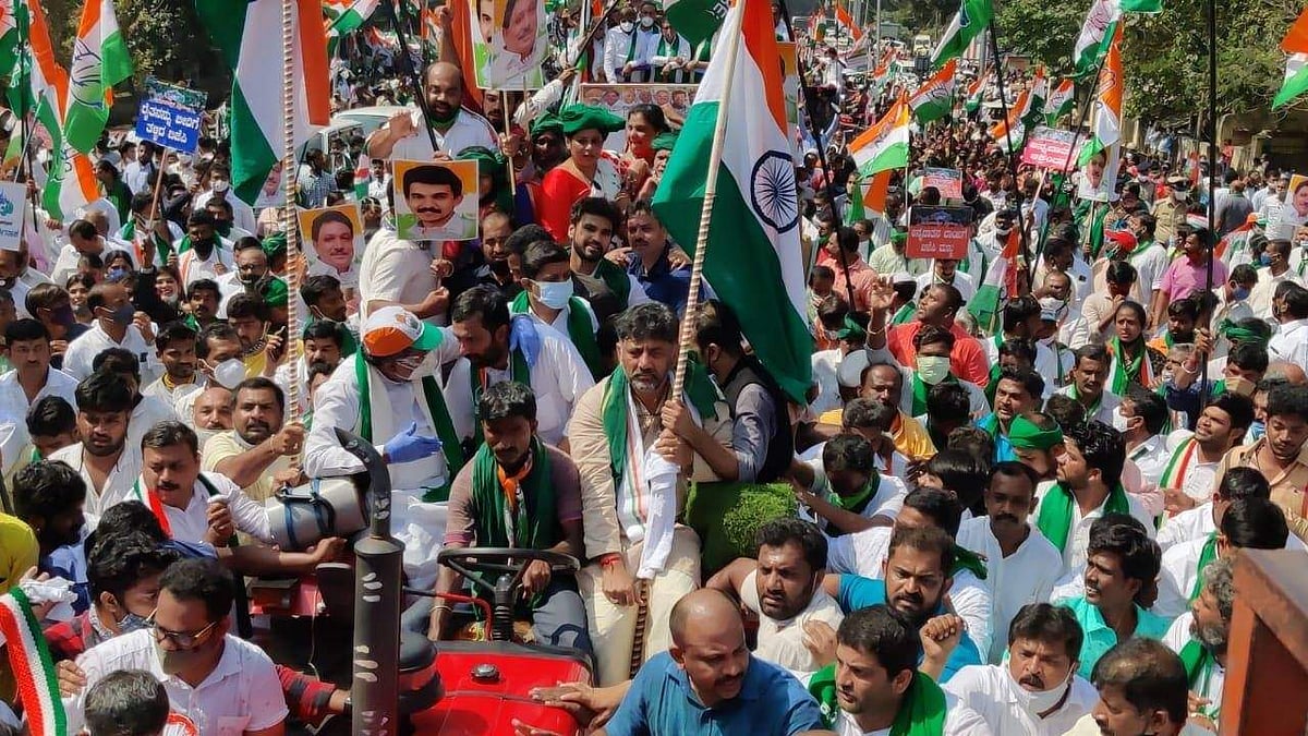 കര്‍ഷകര്‍ക്ക് പിന്തുണ; കര്‍ണാടകയില്‍ കോണ്‍ഗ്രസിന്റെ കൂറ്റന്‍ റാലി; ഡി കെ ശിവകുമാര്‍ അറസ്റ്റില്‍
