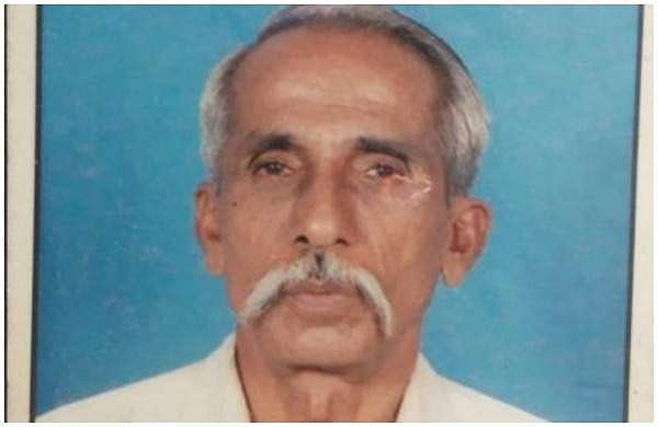 വീടിന് വേണ്ടി കയറി ഇറങ്ങി മടുത്തു; ഗുജറാത്തില്‍ കര്‍ഷകന്‍ പഞ്ചായത്ത് ഓഫീസില്‍ തൂങ്ങിമരിച്ചു