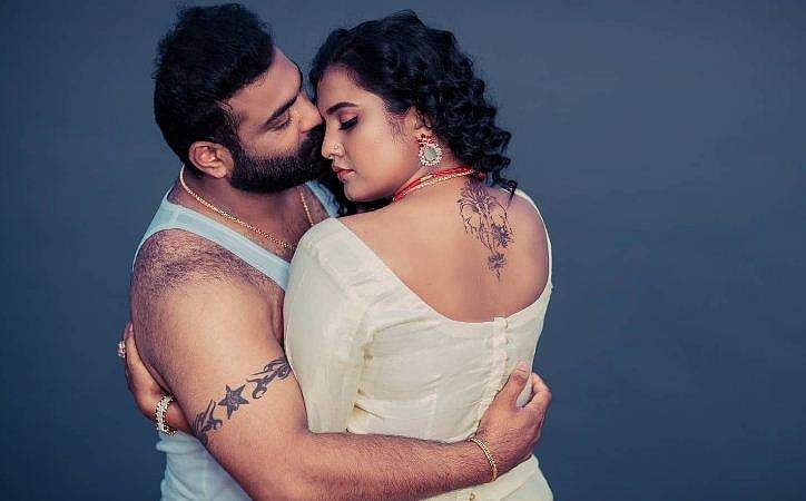 'അവൻ എനിക്ക് തരുന്ന പ്രണയം മറ്റാർക്കും അനുഭവിക്കാനാവില്ല', പ്രണയചിത്രവുമായി റോഷ്നയും കിച്ചുവും