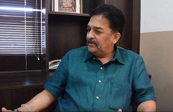 നിയമസഭയിലിരുന്ന് അശ്ലീല വിഡിയോ കണ്ട് കോൺഗ്രസ് നേതാവ് ; കാമറയിൽ കുടുങ്ങി 