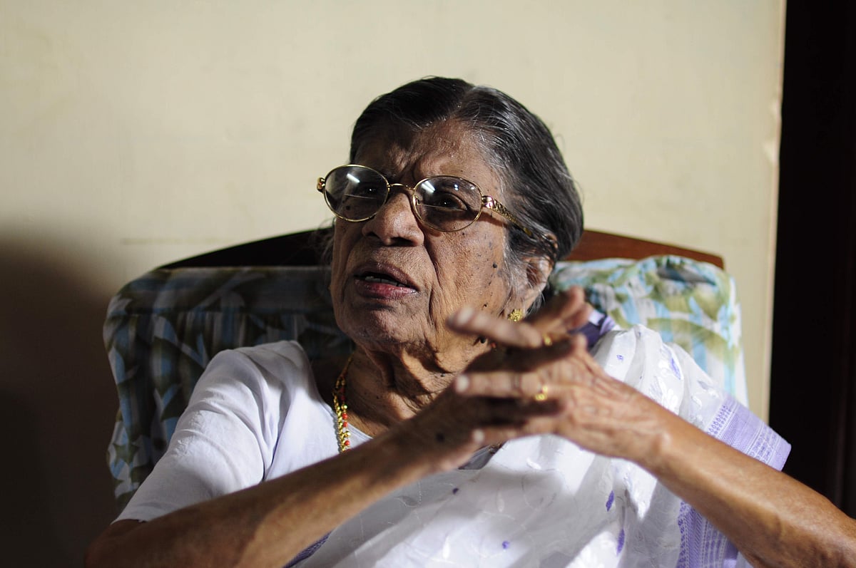 കെ ആര് ഗൗരിയമ്മ അന്തരിച്ചു