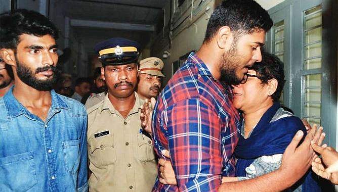 പന്തീരാങ്കാവ് യുഎപിഎ കേസ്: താഹയുടെ ജാമ്യം റദ്ദാക്കി, അലന്‍ ജാമ്യത്തില്‍ തുടരും