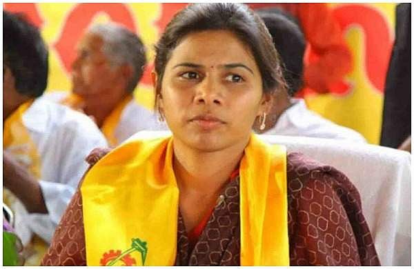 നൂറുകോടി വിലയുള്ള ഭൂമിയുടെ പേരില്‍ തര്‍ക്കം; തെലങ്കാന മുഖ്യമന്ത്രിയുടെ ബന്ധുക്കളെ തട്ടിക്കൊണ്ടുപോയി, ആന്ധ്രാ മുന്‍ മന്ത്രി അറസ്റ്റില്‍